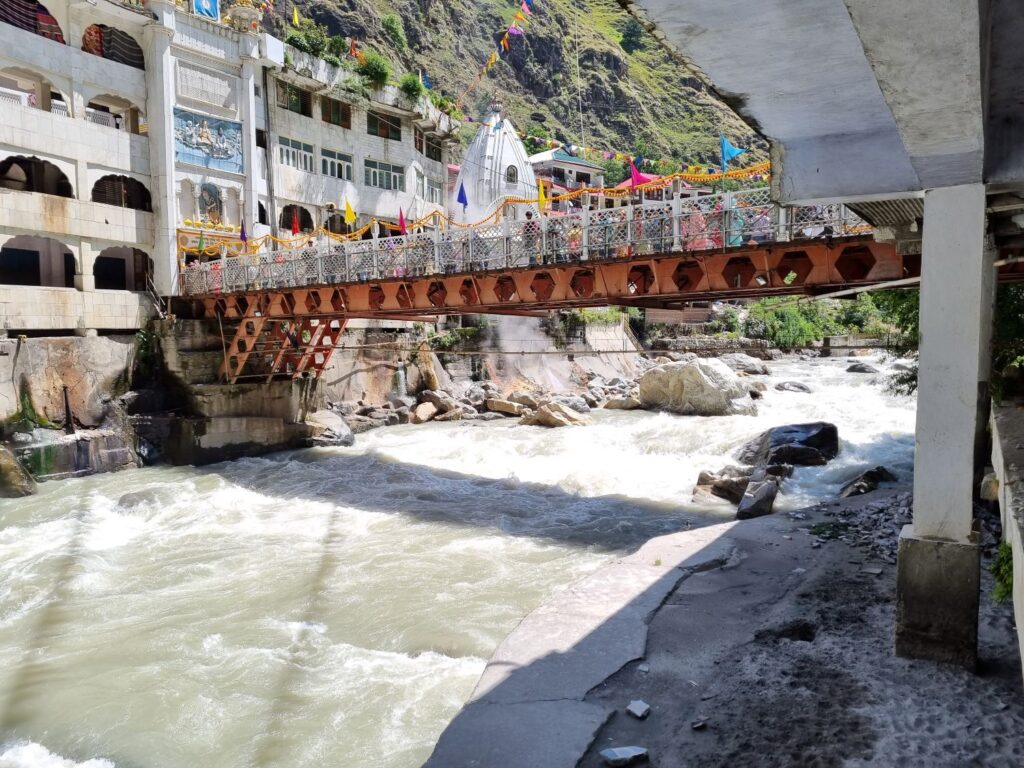 Kasol-Manikaran-and-Manali