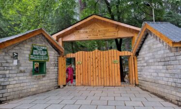 Manali By Volvo by Bharat Darshan Tours Lite